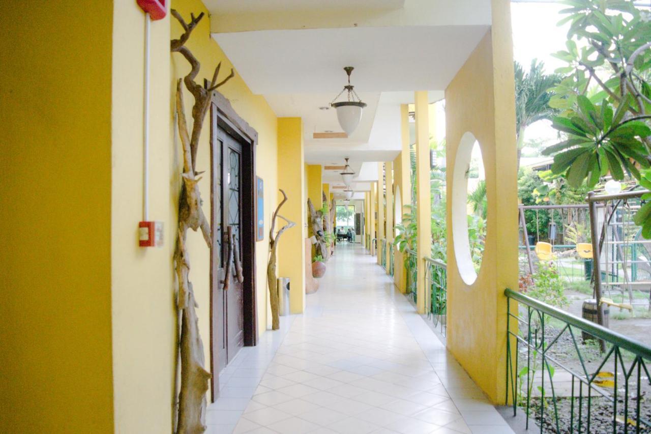 Country Village Hotel Cagayan de Oro Dış mekan fotoğraf
