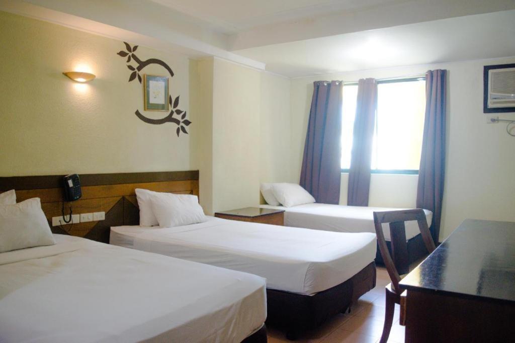 Country Village Hotel Cagayan de Oro Dış mekan fotoğraf