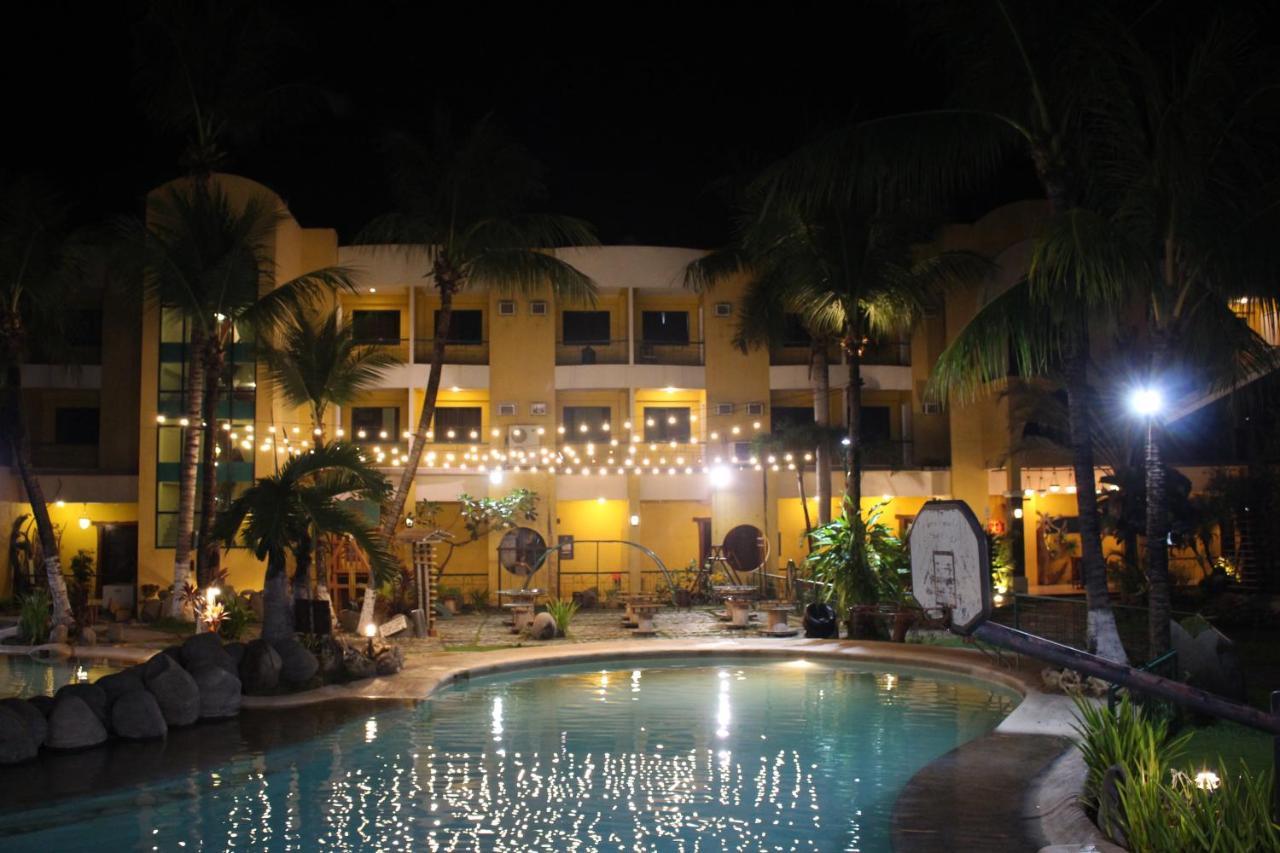 Country Village Hotel Cagayan de Oro Dış mekan fotoğraf