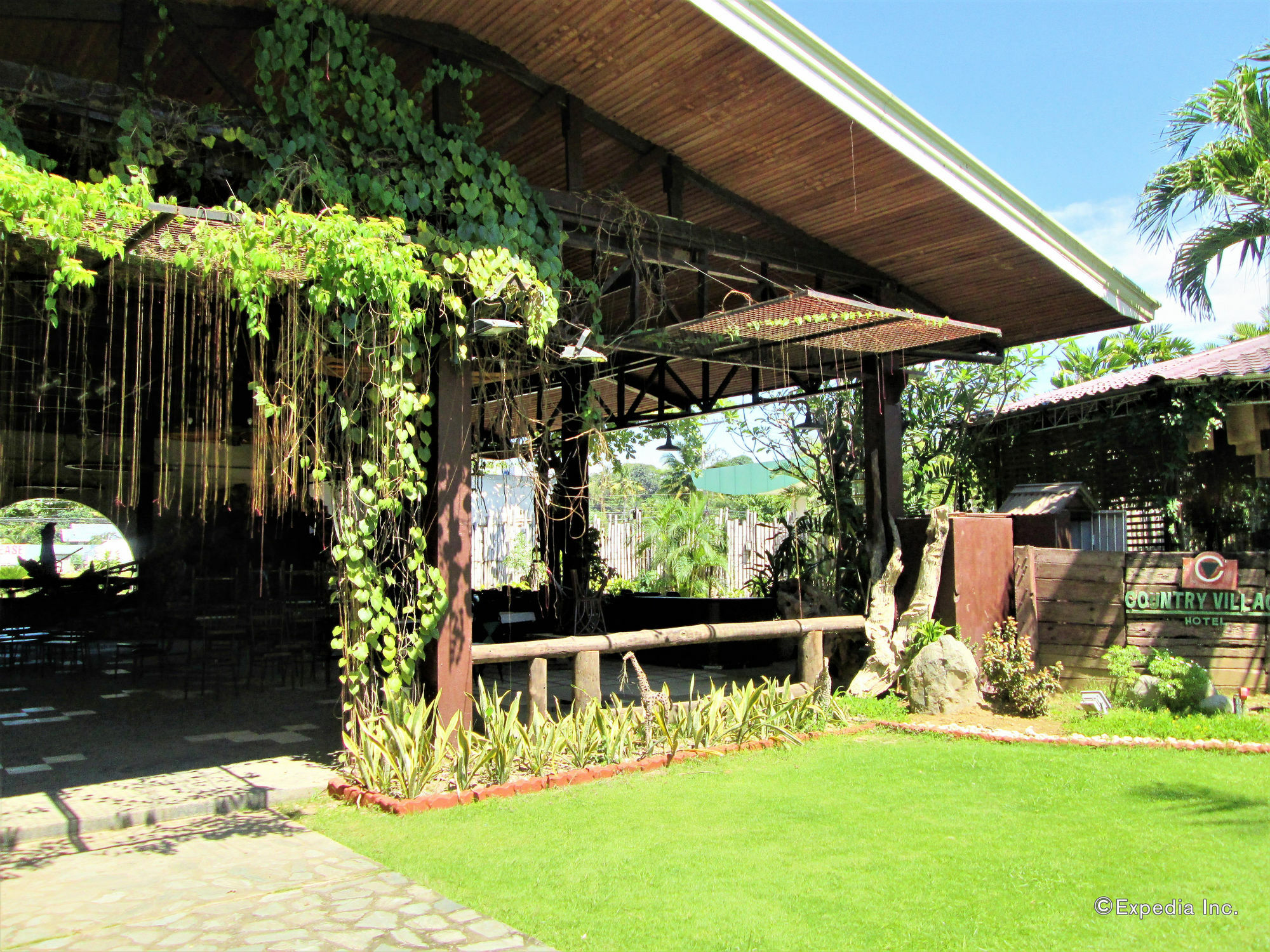 Country Village Hotel Cagayan de Oro Dış mekan fotoğraf