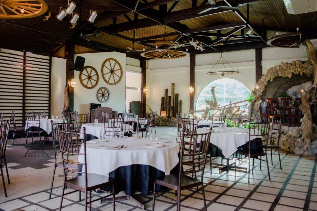 Country Village Hotel Cagayan de Oro Dış mekan fotoğraf