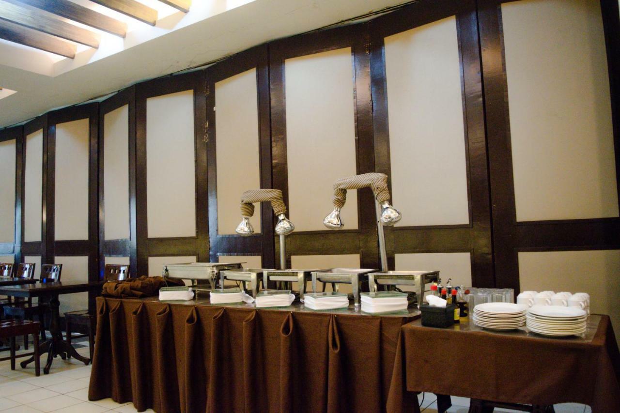 Country Village Hotel Cagayan de Oro Dış mekan fotoğraf